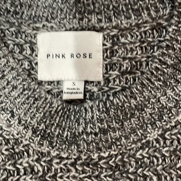 Pink Rose Gray/White Sweater in Size Small - Picture 2 of 4
